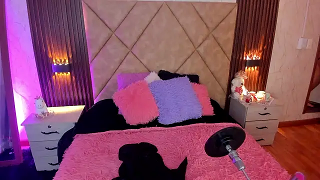 Snapshot of SummersAngel chatting on February 10, 2026, 3:44 pm SummersAngel online show from February 10, 2026, 3:44 pm