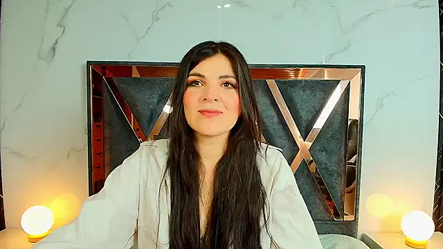 Amara vega online show from September 25, 2025, 12:00 pm