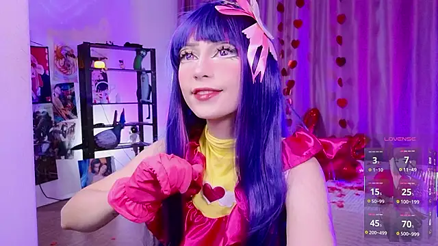 Snapshot of Carolina_Leep chatting on February 13, 2026, 2:28 pm Carolina Leep online show from February 13, 2026, 2:28 pm