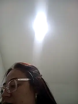 Snapshot of skarleth001 chatting on March 19, 2025, 5:08 am skarleth001 online show from March 19, 2025, 5:08 am