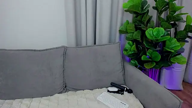 sexyangeloux online show from November 9, 2025, 9:19 pm