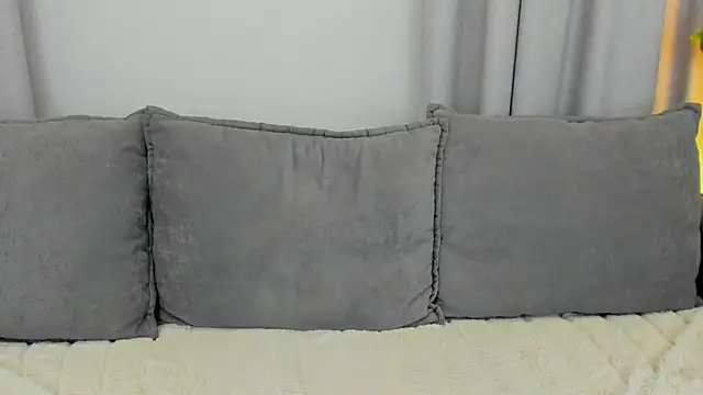 sexyangeloux online show from February 25, 2025, 11:37 pm