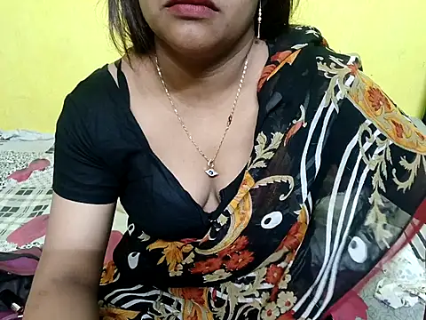 Sexyranibhabhi online show from October 13, 2025, 2:29 pm