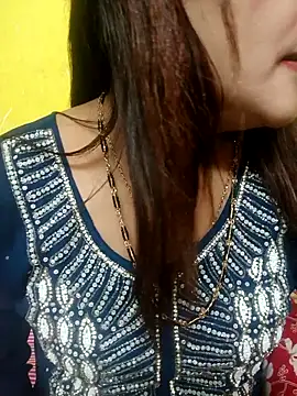 Snapshot of Sexyranibhabhi chatting on April 30, 2026, 2:35 pm Sexyranibhabhi online show from April 30, 2026, 2:35 pm