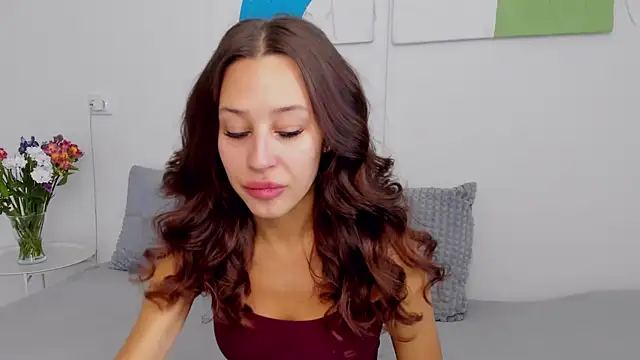 SelenaRousey online show from September 24, 2025, 7:04 am