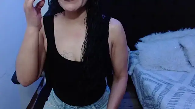 AlexandraJones  online show from September 27, 2025, 1:12 am