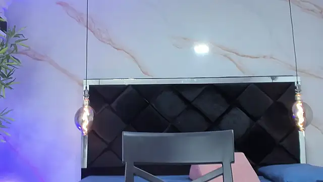 AngelaaCute  online show from October 18, 2025, 12:29 pm