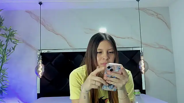 AngelaaCute  online show from September 15, 2025, 12:16 pm