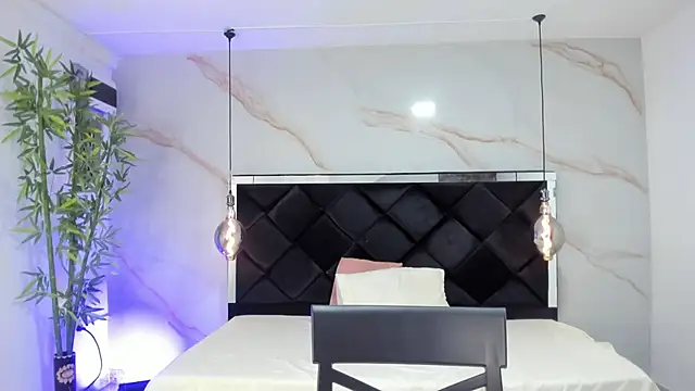 AngelaaCute  online show from November 8, 2025, 3:04 pm