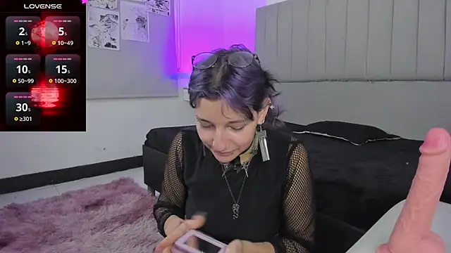 SukiFuyu  online show from February 18, 2025, 12:17 pm