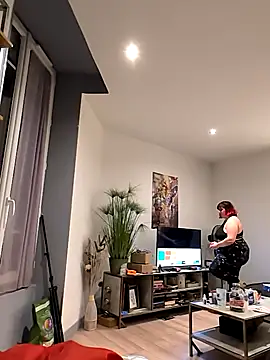 LadyRochester online show from November 21, 2025, 8:41 pm