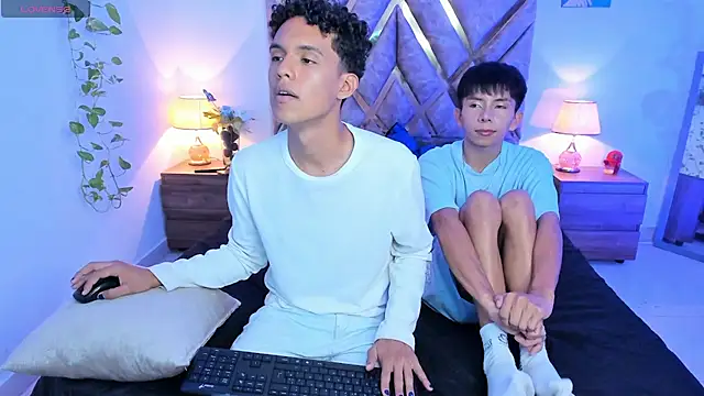 nickolas moon online show from October 3, 2025, 12:58 am