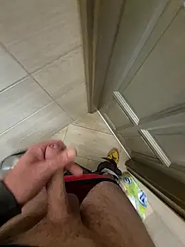 kisbiro77777 online show from September 18, 2025, 7:33 am