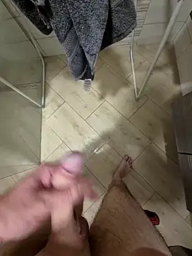 kisbiro77777 online show from September 28, 2025, 7:32 pm