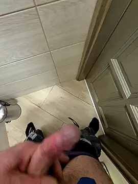 kisbiro77777 online show from April 5, 2026, 6:20 am