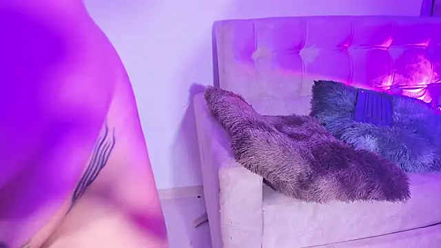 annika taylor online show from March 3, 2025, 3:38 am