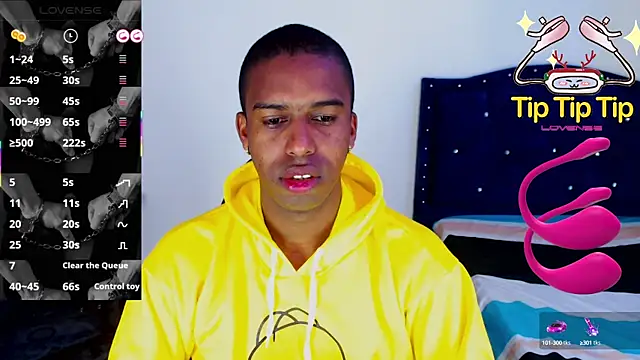 mrjhon26 online show from March 8, 2025, 1:03 pm