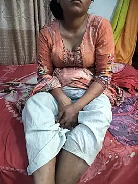 Snapshot of Desi_Best_Anal chatting on February 18, 2025, 5:31 pm Desi Best Anal online show from February 18, 2025, 5:31 pm