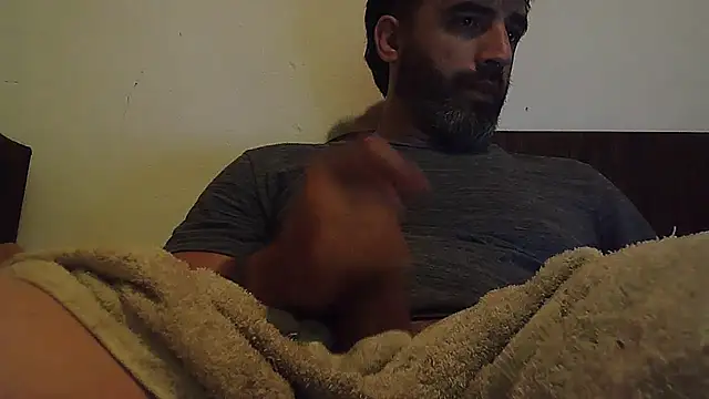 ozzypsico13 online show from November 6, 2025, 2:37 am