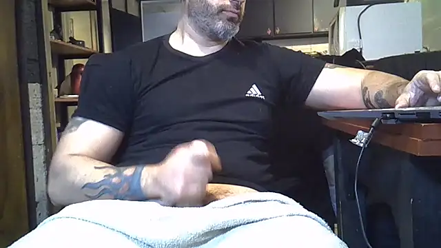 ozzypsico13 online show from August 1, 2026, 3:21 pm