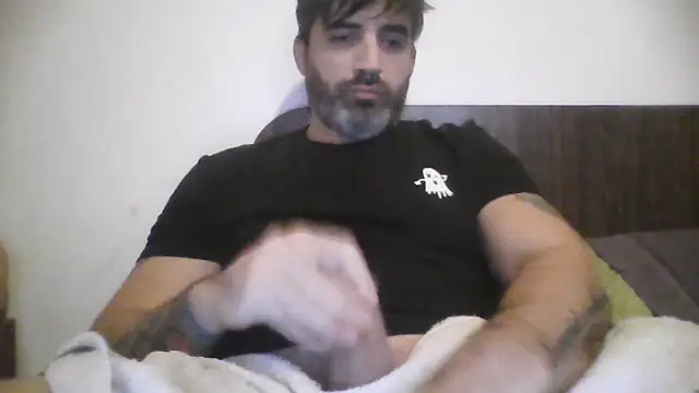 Snapshot of ozzypsico13 chatting on June 1, 2026, 3:07 am ozzypsico13 online show from June 1, 2026, 3:07 am