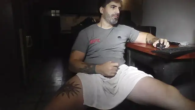 ozzypsico13 online show from March 31, 2026, 12:07 pm