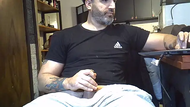 ozzypsico13 online show from August 2, 2026, 2:37 pm