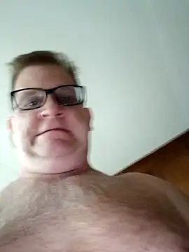 Snapshot of J83560Jason chatting on April 21, 2026, 12:34 am J83560Jason online show from April 21, 2026, 12:34 am