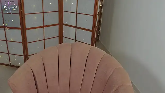 small emilie online show from December 18, 2024, 10:24 pm