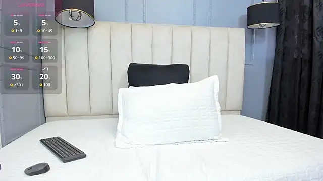 Snapshot of _karla_Brunette_ chatting on March 10, 2025, 7:29 pm karla Brunette online show from March 10, 2025, 7:29 pm