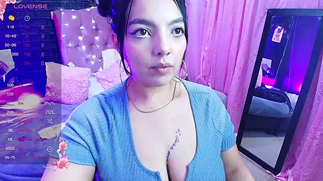 loren tits24 online show from September 8, 2025, 9:58 pm