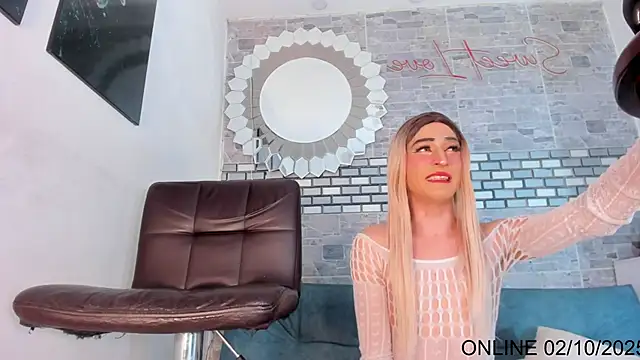 MystiqueTs online show from October 2, 2025, 1:36 pm