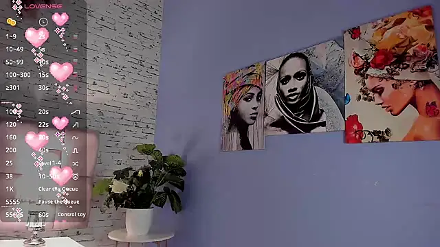 Snapshot of Ari_sunshine_ chatting on February 15, 2025, 8:56 pm Ari sunshine online show from February 15, 2025, 8:56 pm