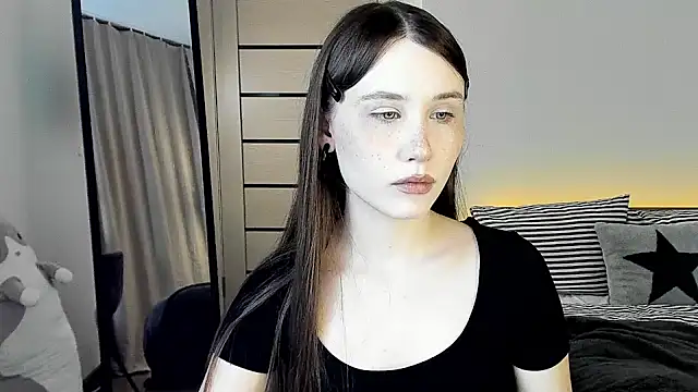 Stella Sunny online show from February 6, 2026, 5:20 pm