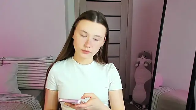 Stella Sunny online show from September 12, 2025, 2:44 am