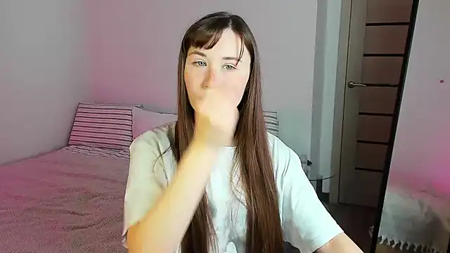 Stella Sunny online show from September 24, 2025, 4:24 pm