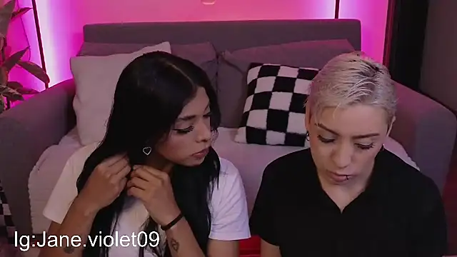 jane hart  online show from September 23, 2025, 11:45 pm