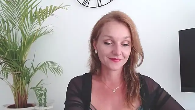 AliciaDesire online show from September 9, 2025, 1:09 pm