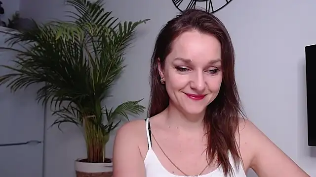 AliciaDesire online show from January 20, 2025, 7:58 am