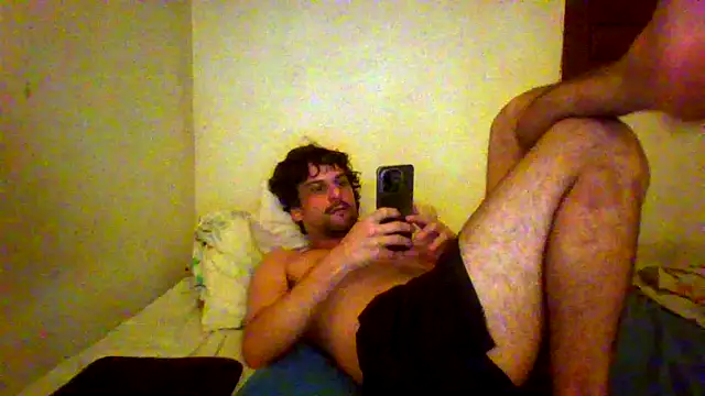 Snapshot of couplemilk chatting on June 5, 2026, 6:52 am couplemilk online show from June 5, 2026, 6:52 am