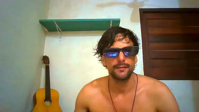 Snapshot of couplemilk chatting on July 7, 2026, 7:39 pm couplemilk online show from July 7, 2026, 7:39 pm