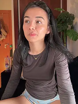 Adriennesexxx online show from April 12, 2026, 5:38 pm