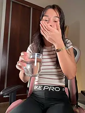 Adriennesexxx online show from March 14, 2026, 10:16 pm