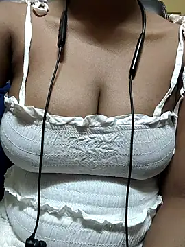 Snapshot of Anjali_cute-Pondati chatting on February 6, 2026, 1:34 am Anjali cute-Pondati online show from February 6, 2026, 1:34 am