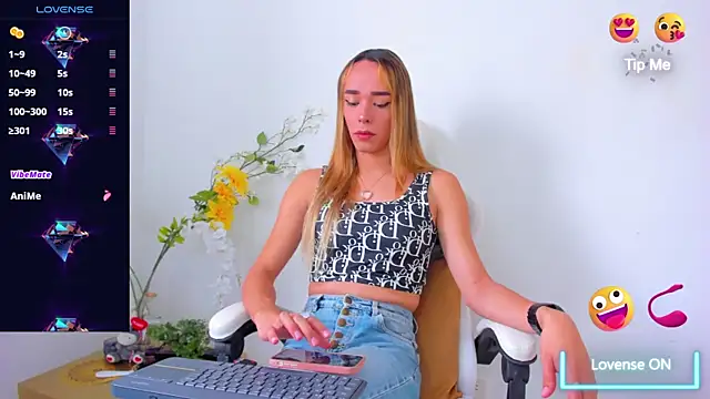 Linda Crawford online show from February 18, 2025, 4:47 pm