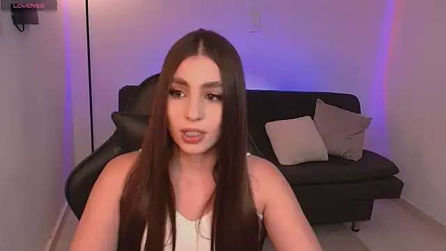 DolcieElliot online show from October 17, 2025, 7:59 pm