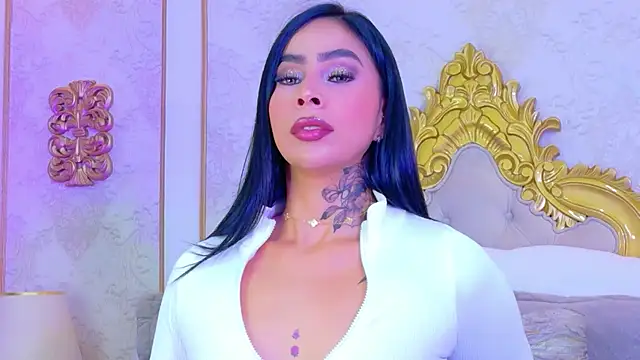 GiahDaniels online show from July 14, 2026, 4:57 pm