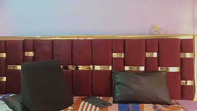 ling ling24 online show from March 6, 2025, 7:36 am