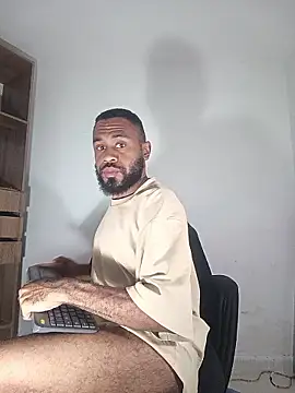 Snapshot of KaelMoreau chatting on January 14, 2026, 6:17 am KaelMoreau online show from January 14, 2026, 6:17 am