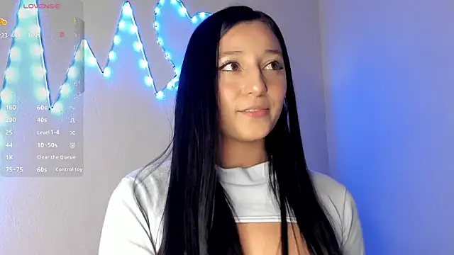 Alana 777 online show from September 17, 2025, 9:39 pm